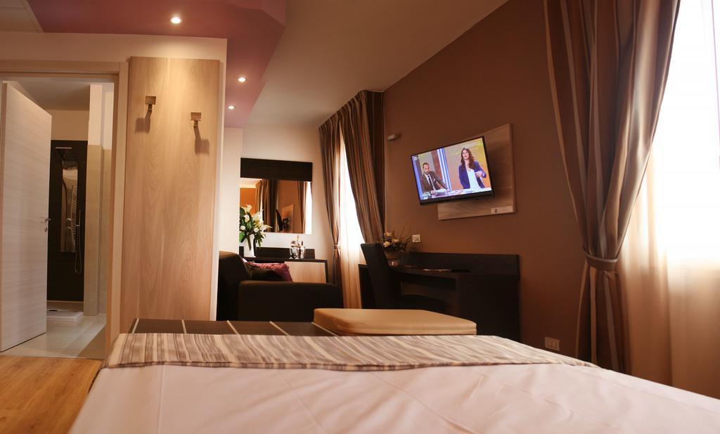 Hotel Lory My Wellness Spa Chianciano Terme Exterior photo