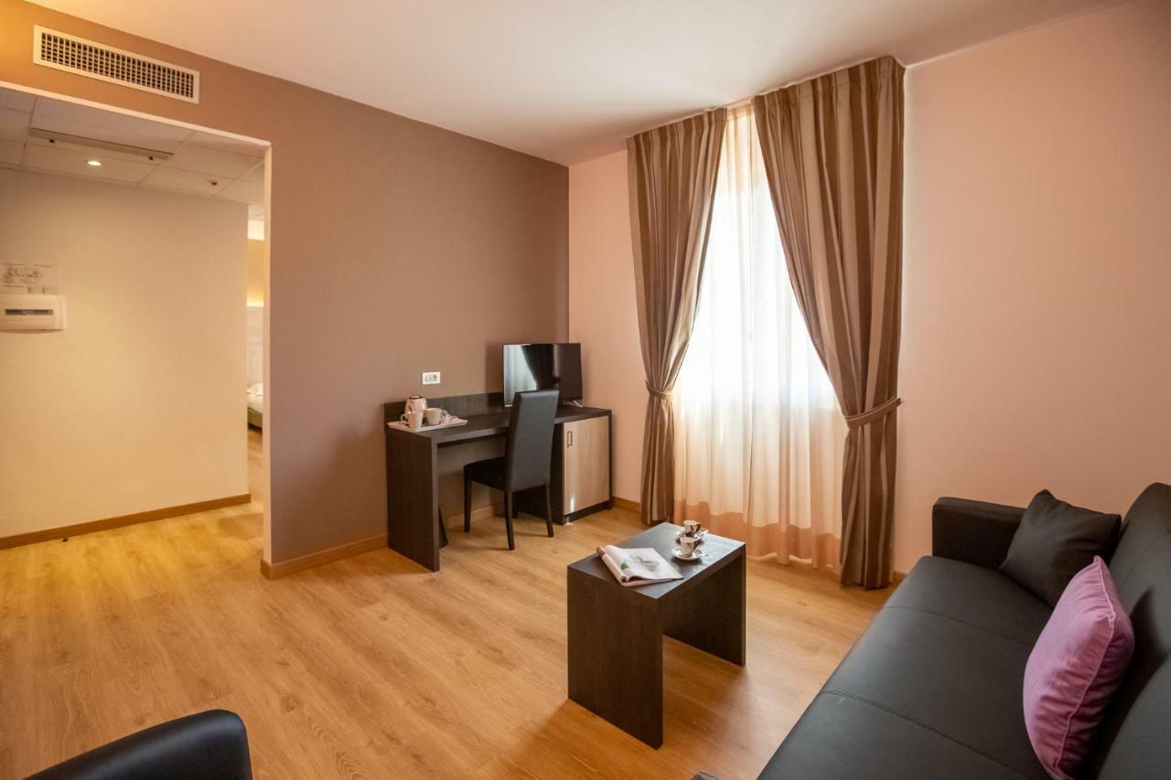 Hotel Lory My Wellness Spa Chianciano Terme Exterior photo